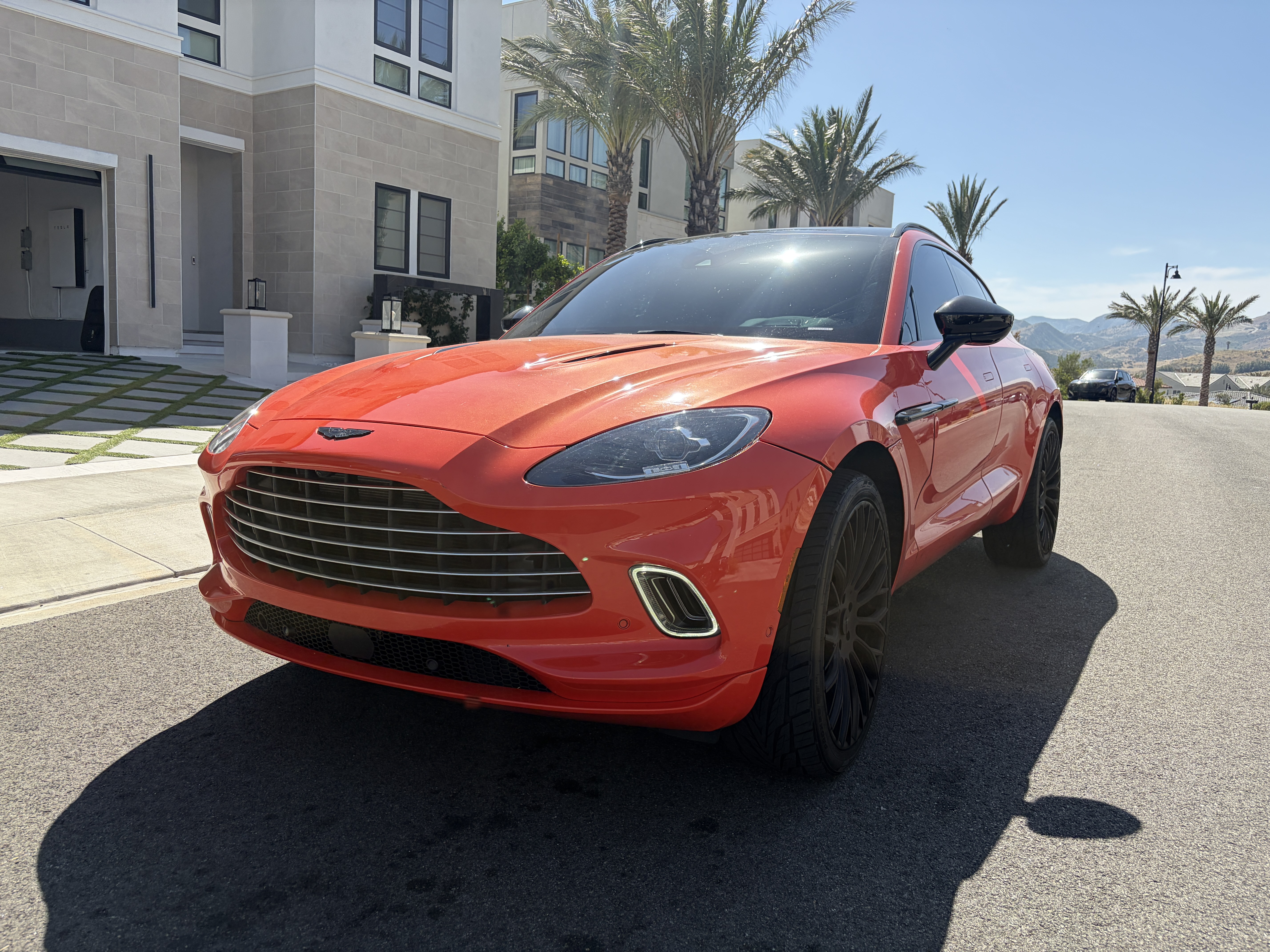 Used 2023 Aston Martin DBX AWD/4WD image 11