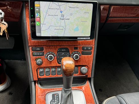 Used 2014 Volvo XC90 3.2 image 2