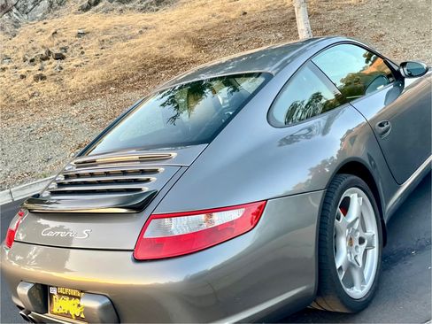 Used 2007 Porsche 911 Carrera S image 8