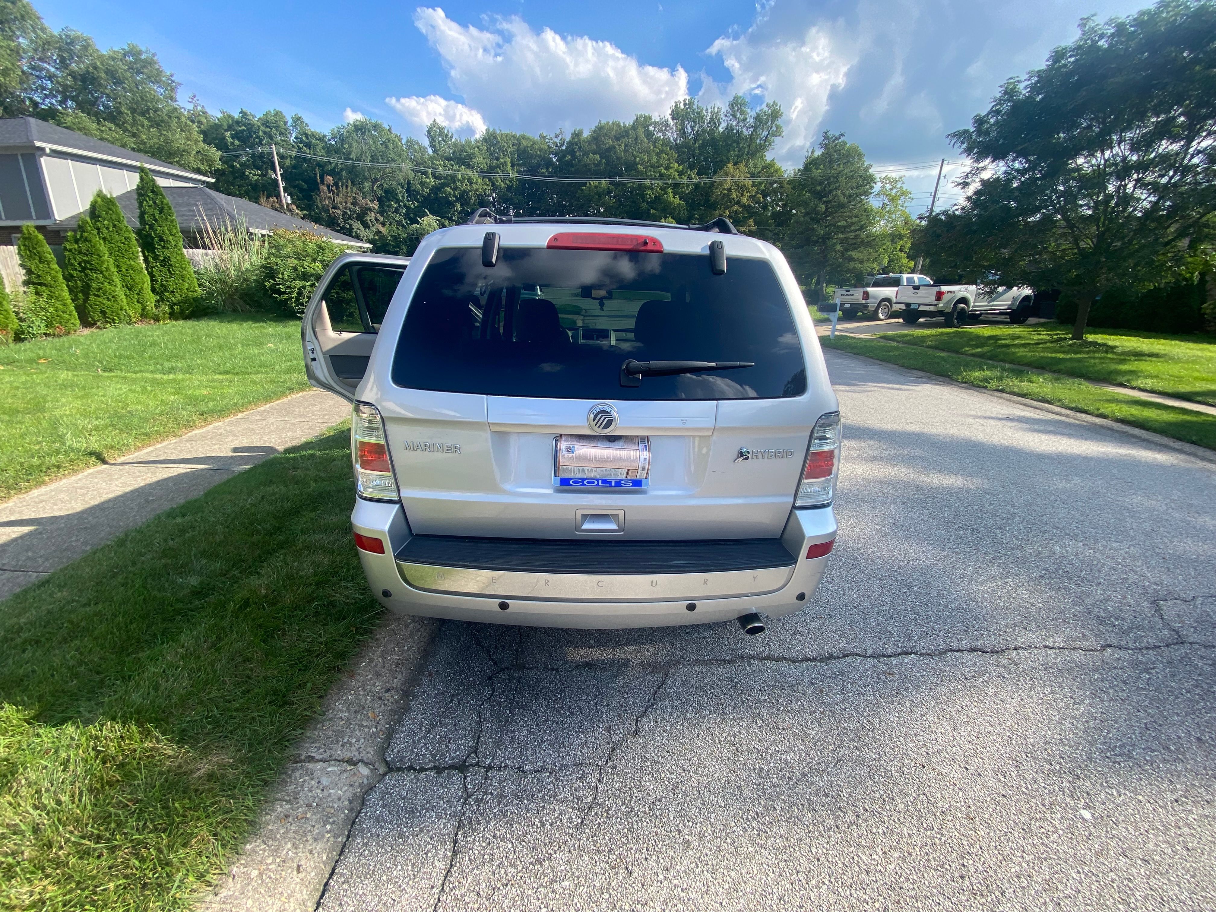 Used 2010 Mercury Mariner 2WD Hybrid image 2