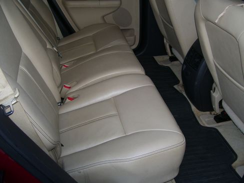 Used 2010 Ford Edge SEL image 13