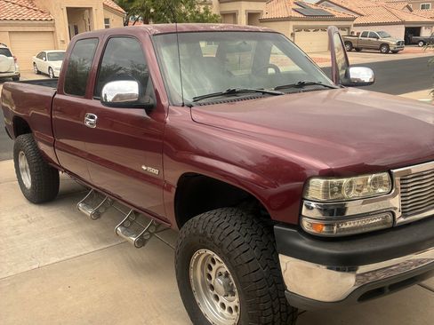 Used 2002 Chevrolet Silverado 1500 LS image 9