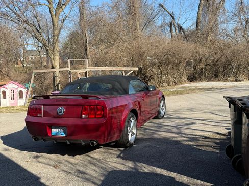 Used 2007 Ford Mustang GT Premium image 4