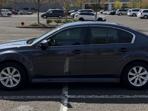 Used 2010 Subaru Legacy 2.5i Premium AWD/4WD image 1