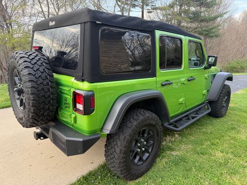 Used 2025 Jeep Wrangler Unlimited Sport image 4