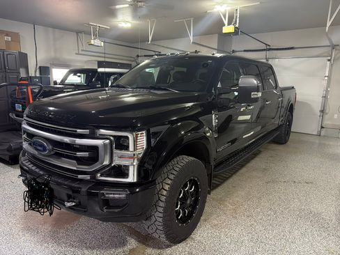 Used 2022 Ford F350 Platinum w/ Tremor Off-Road Package AWD/4WD image 14