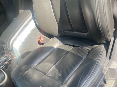 Used 2013 Ford F150 Platinum image 19