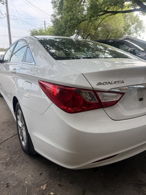 Used 2013 Hyundai Sonata GLS w/ Popular Equipment Pkg FWD image 1