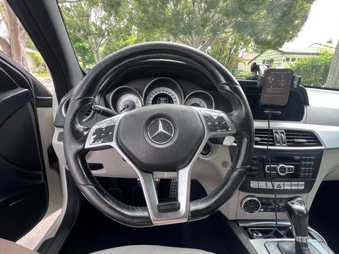 Used 2012 Mercedes-Benz C 250 Coupe image 12