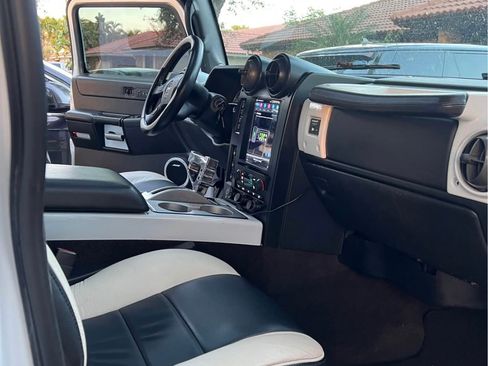 Used 2007 HUMMER H2 AWD/4WD image 12