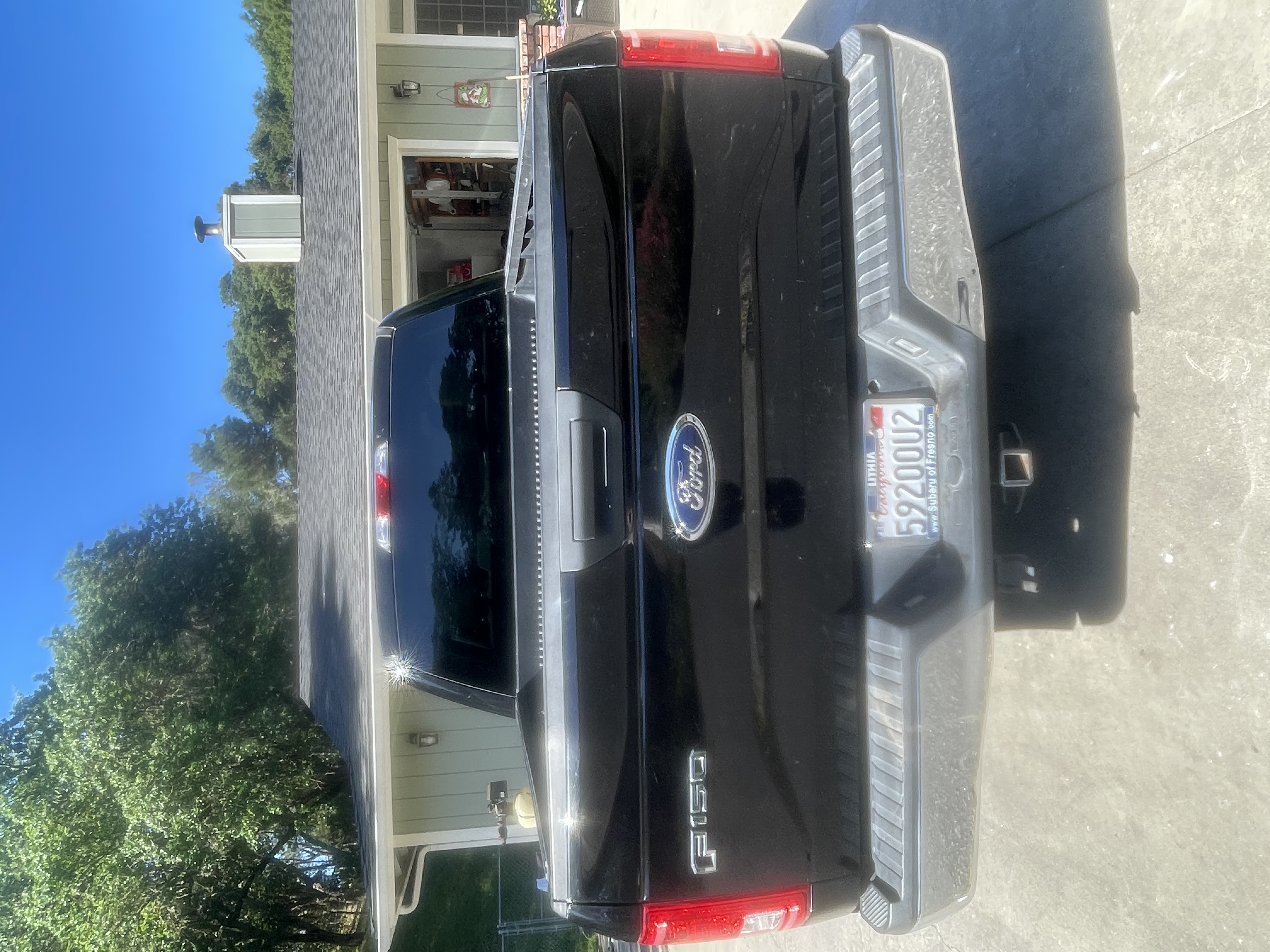 Used 2017 Ford F150 XLT AWD/4WD image 4