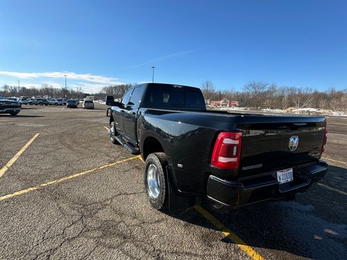 Used 2024 RAM 3500 Laramie image 9