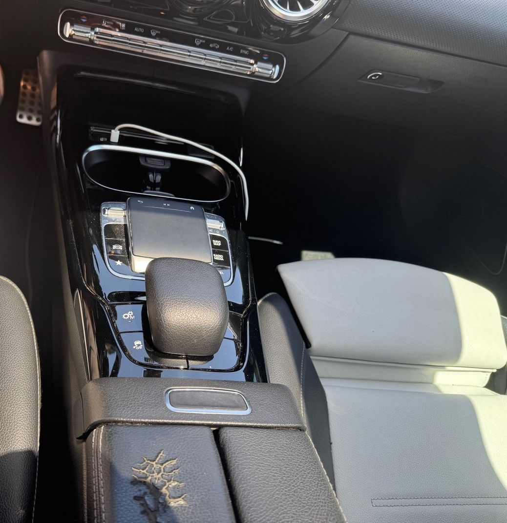 Used 2020 Mercedes-Benz CLA 35 AMG 4MATIC image 2