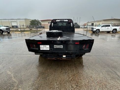 Used 2022 RAM 5500 Tradesman w/ Chrome Appearance Group image 5