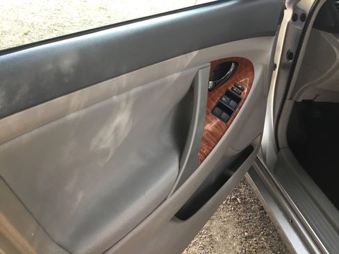 Used 2009 Toyota Camry XLE image 15