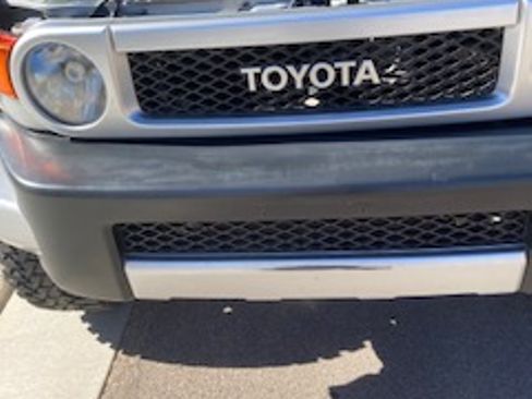 Used 2007 Toyota FJ Cruiser Sport Utility 2D image 14