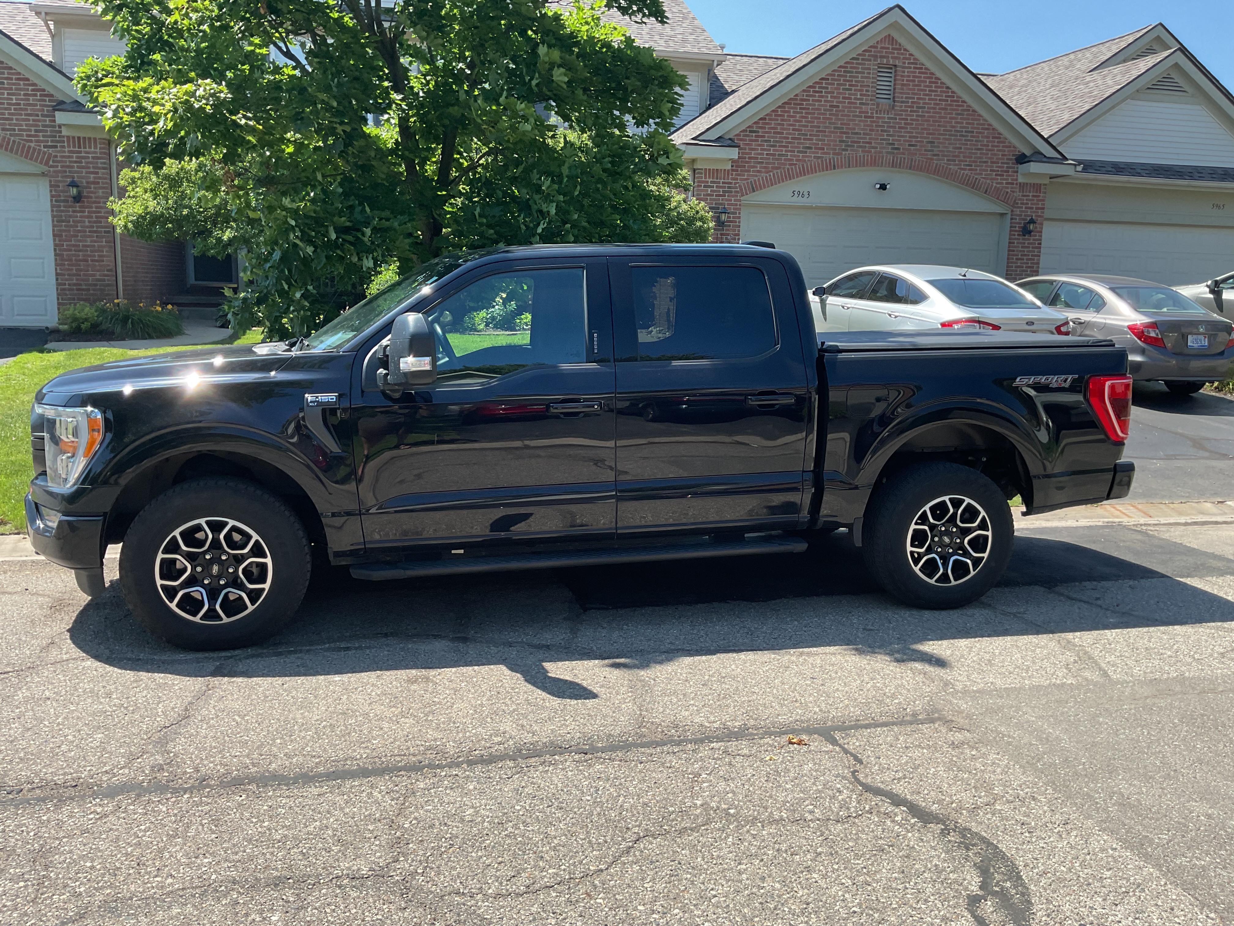 Used 2022 Ford F150 XLT w/ Equipment Group 302A High AWD/4WD image 17