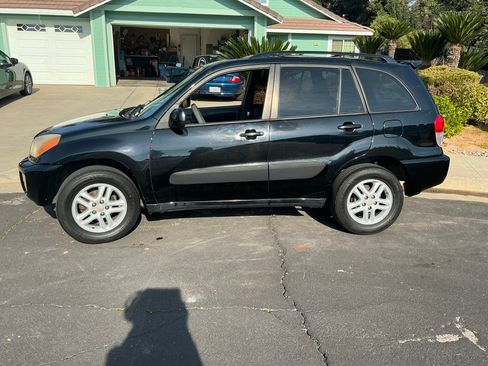 Used 2002 Toyota RAV4 2WD image 6
