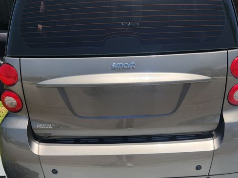 Used 2013 smart fortwo passion image 13