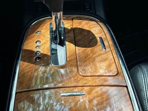 Used 2014 Nissan Murano LE w/ Platinum Edition Package image 17