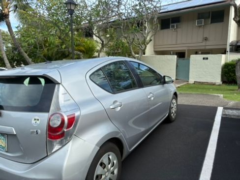 Used 2012 Toyota Prius C One image 8