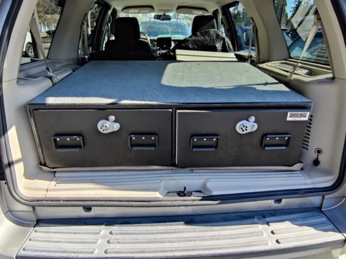 Used 2008 Ford Expedition XLT image 14