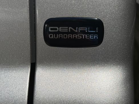 Used 2003 GMC Sierra 1500 Denali AWD/4WD image 21