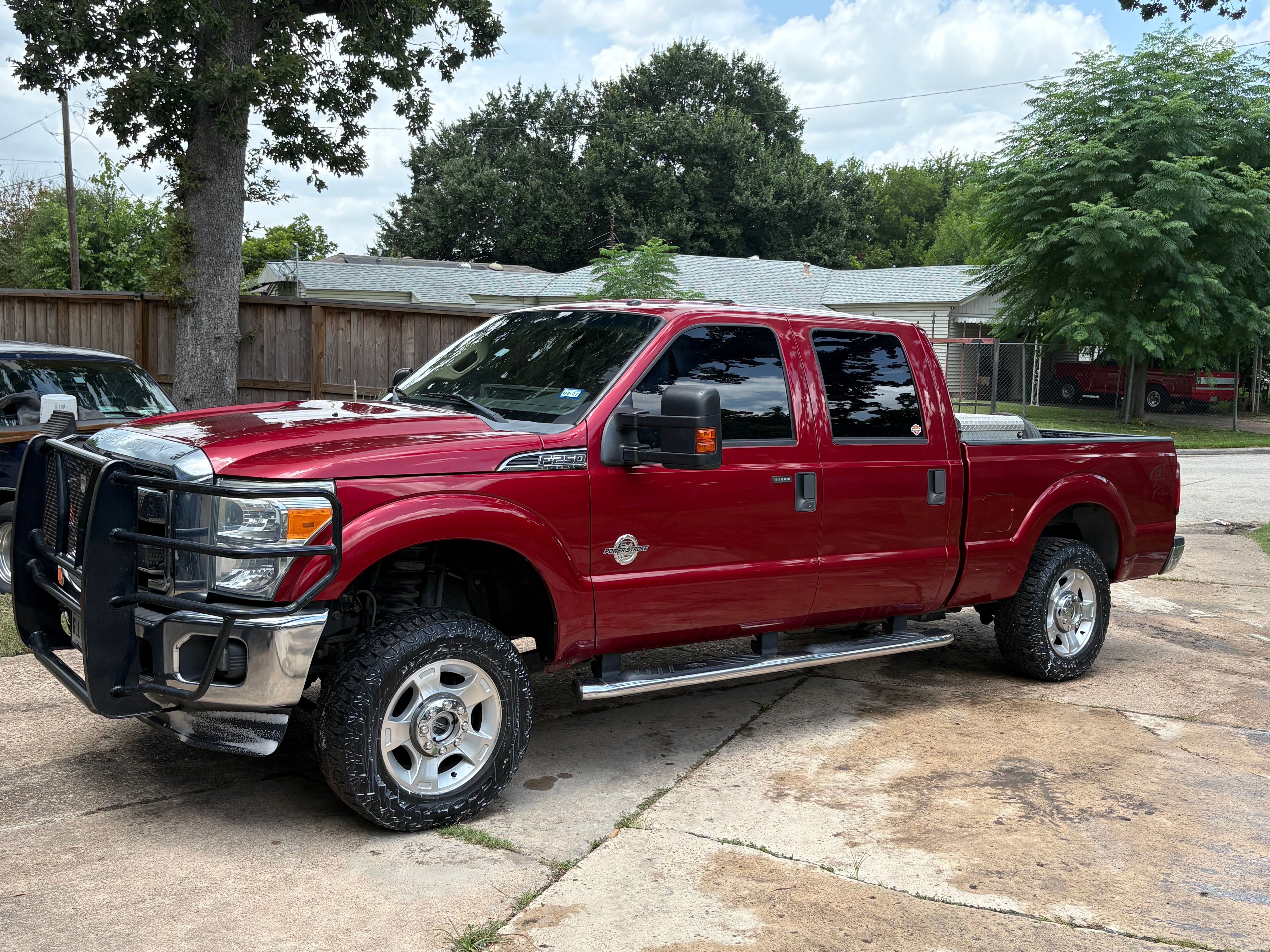Used 2015 Ford F250 XLT w/ XLT Value Package AWD/4WD image 1