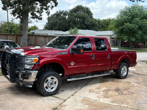 Used 2015 Ford F250 XLT w/ XLT Value Package AWD/4WD image 1
