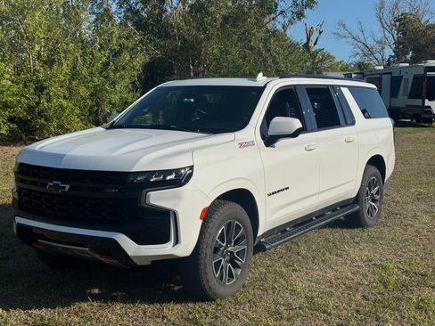 Used 2023 Chevrolet Suburban Z71 image 5