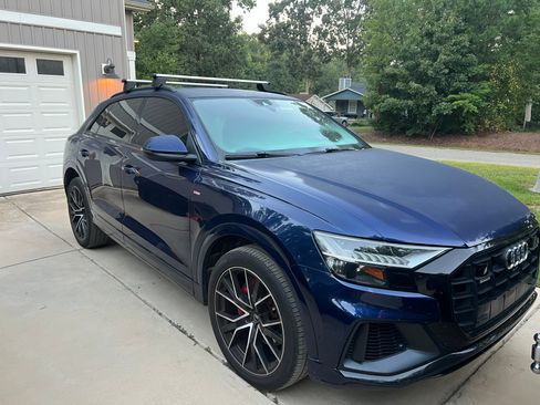 Used 2019 Audi Q8 Prestige w/ Luxury Package image 7