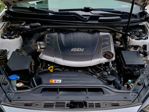 Used 2015 Hyundai Genesis 3.8 image 20