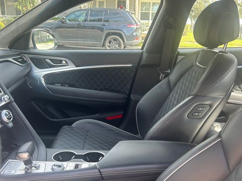 Used 2019 Genesis G70 3.3T Advanced w/ Sport Package image 12