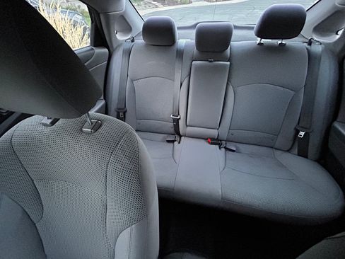Used 2013 Hyundai Sonata GLS w/ Popular Equipment Pkg FWD image 8