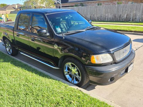 Used 2001 Ford F150 Harley-Davidson image 4