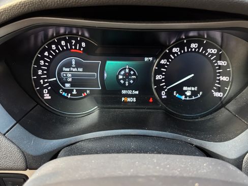 Used 2020 Lincoln MKZ w/ Convenience Package FWD image 5