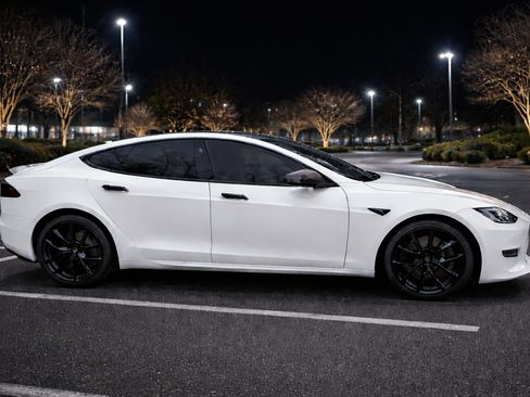 Used 2021 Tesla Model S Long Range image 2
