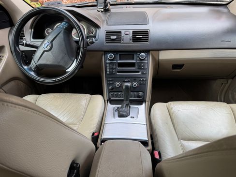 Used 2013 Volvo XC90 3.2 image 4