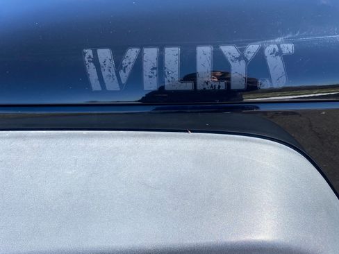 Used 2015 Jeep Wrangler Unlimited Sport image 6