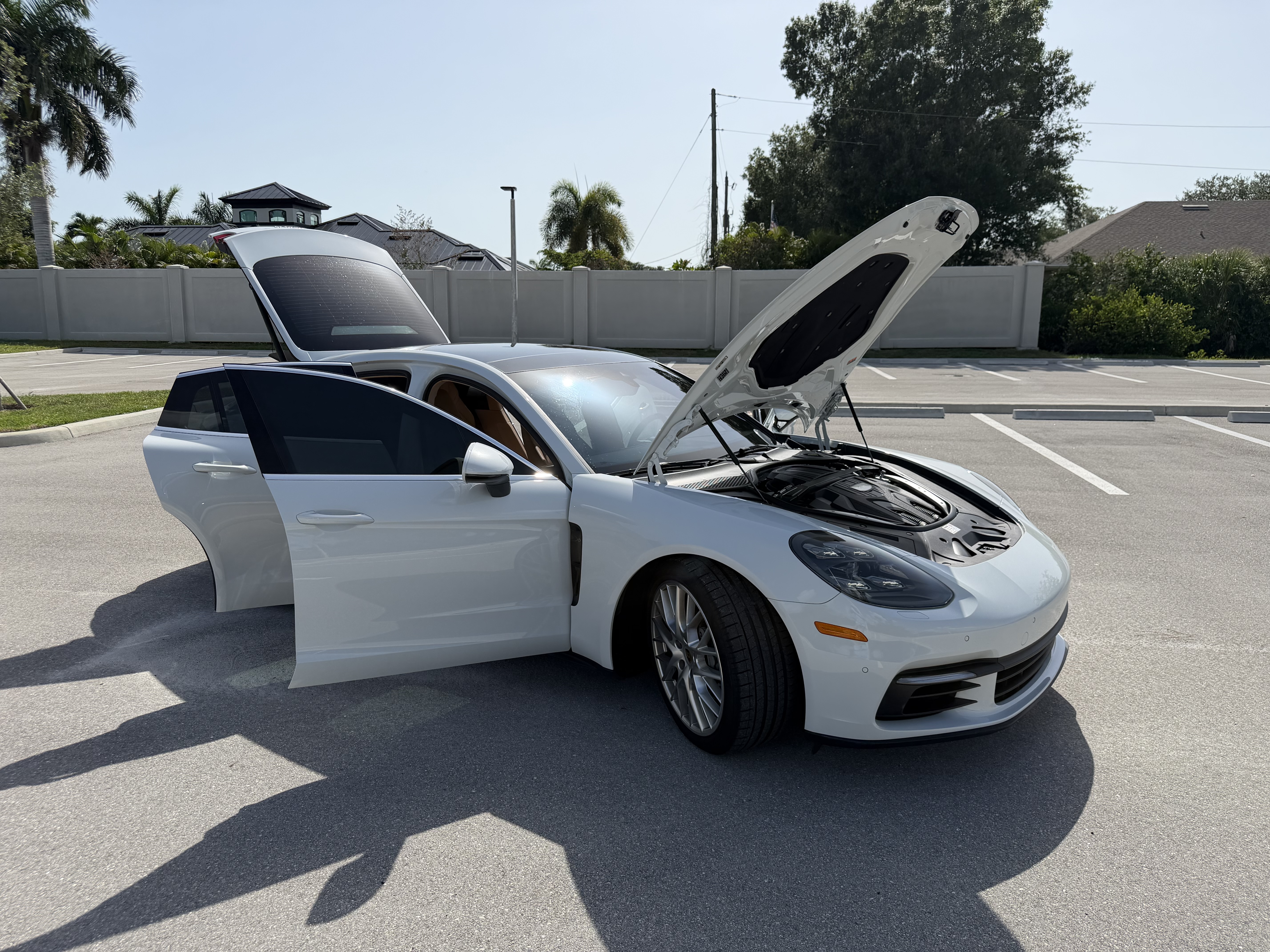 Used 2018 Porsche Panamera 4S AWD/4WD image 13