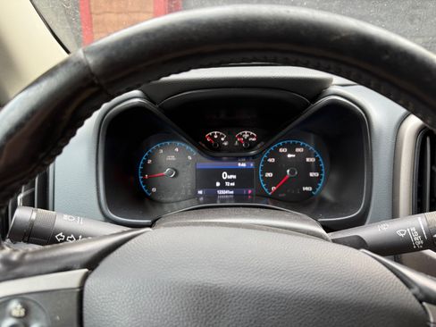 Used 2019 Chevrolet Colorado Z71 image 9