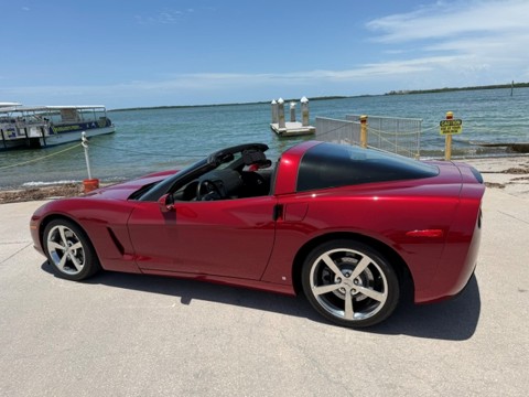 Used 2008 Chevrolet Corvette Coupe w/ Preferred Equipment Group RWD image 2