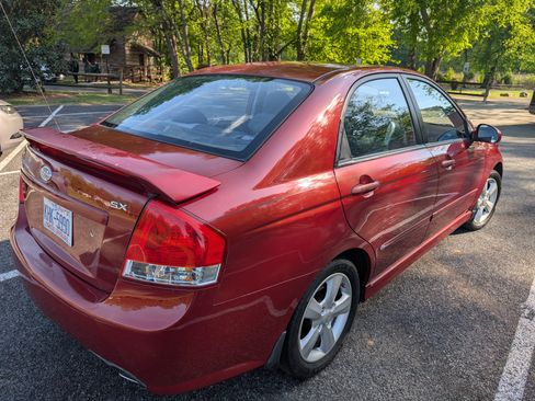 Used 2009 Kia Spectra SX image 5