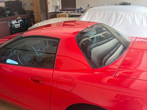 Used 1999 Chevrolet Corvette Coupe RWD image 2