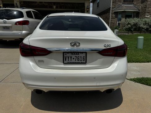 Used 2021 INFINITI Q50 Luxe AWD/4WD image 6