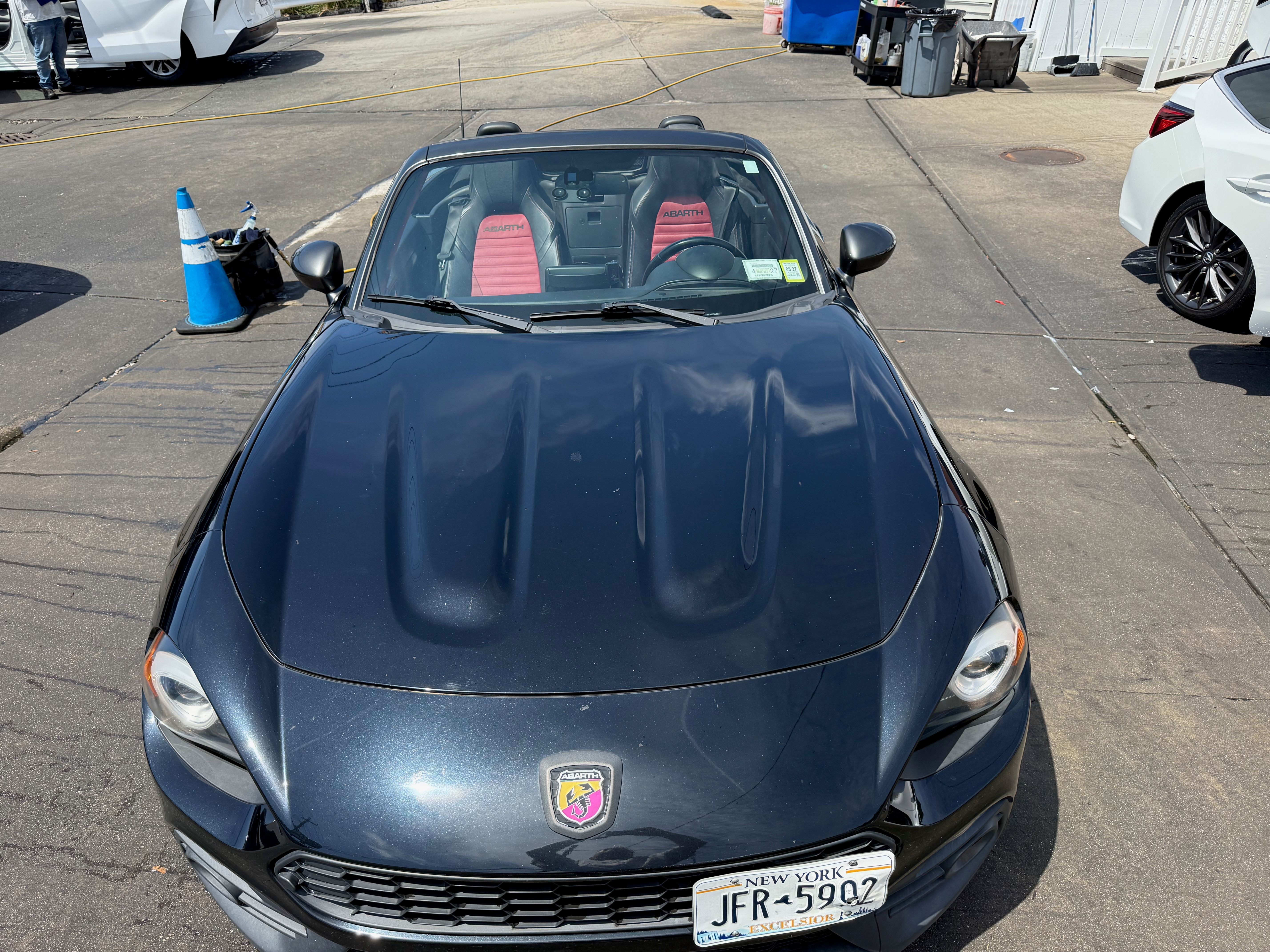 Used 2018 FIAT 124 Spider Abarth RWD image 13