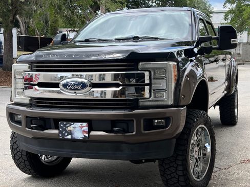 Used 2017 Ford F250 King Ranch w/ King Ranch Ultimate Package AWD/4WD image 9