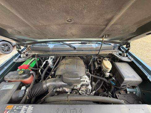 Used 2013 Chevrolet Silverado 2500 LT w/ Interior Plus Package image 23