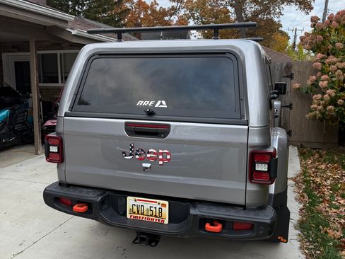 Used 2021 Jeep Gladiator Mojave image 5