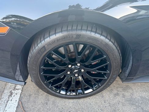 Used 2019 Ford Mustang GT w/ GT Performance Package RWD image 9